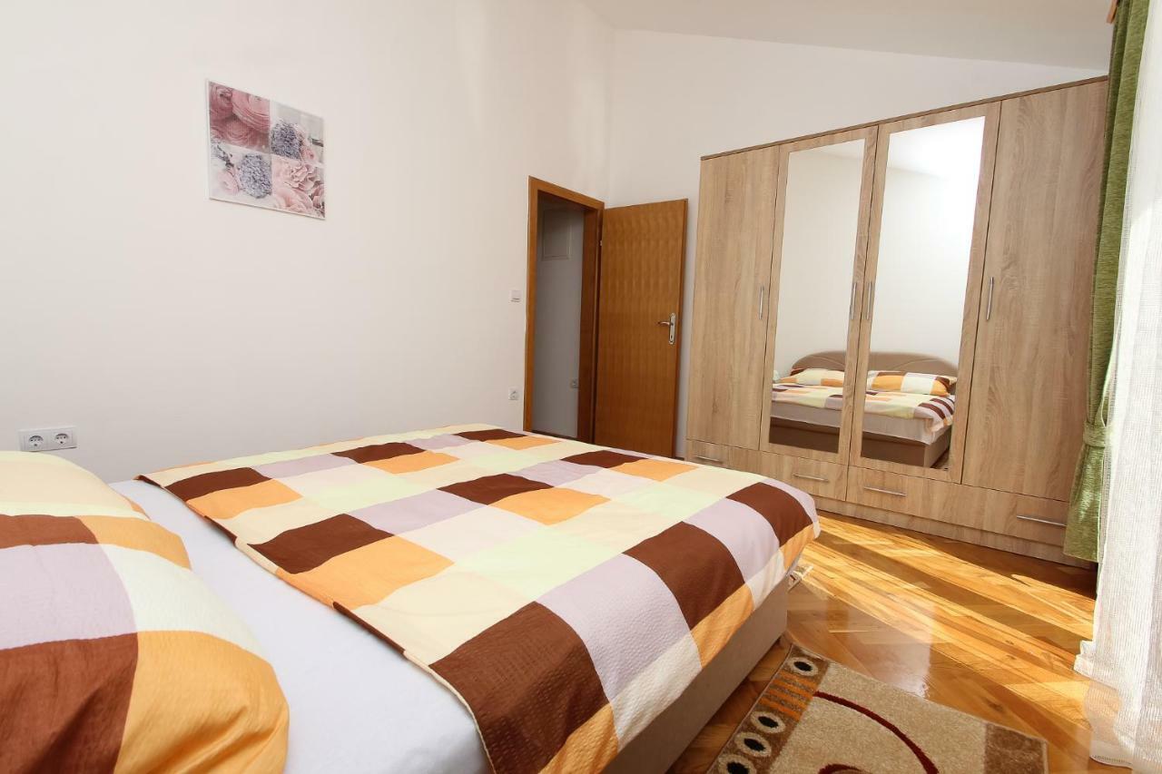 Apartmani Pranjic Kaštela Exterior foto